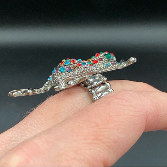 Sparkly Frog Stretch Ring Size 8 - Picture 12 of 17